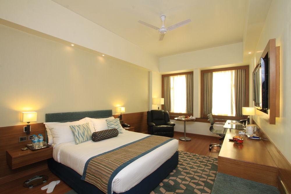 Hotel Maurya Patna Патна Экстерьер фото