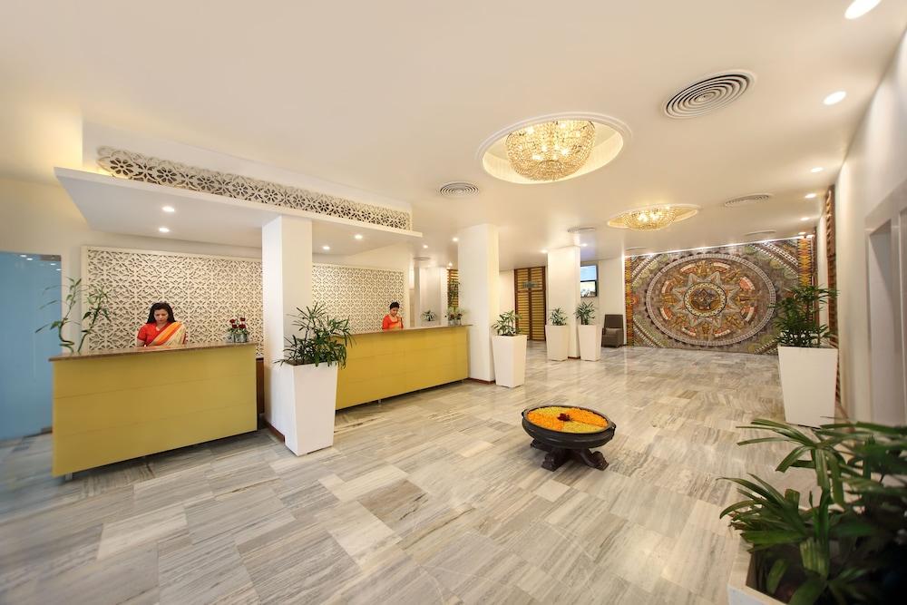 Hotel Maurya Patna Патна Экстерьер фото