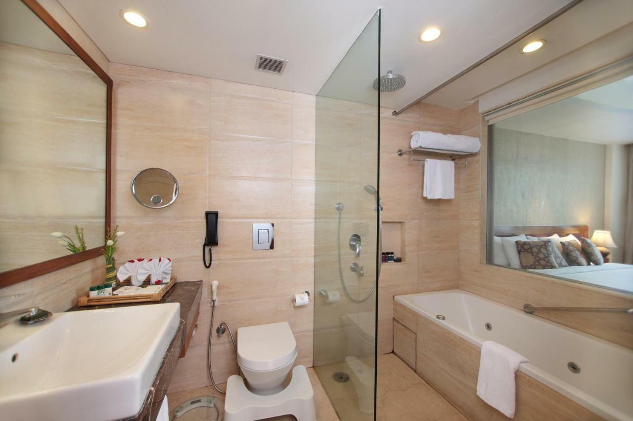 Hotel Maurya Patna Патна Экстерьер фото