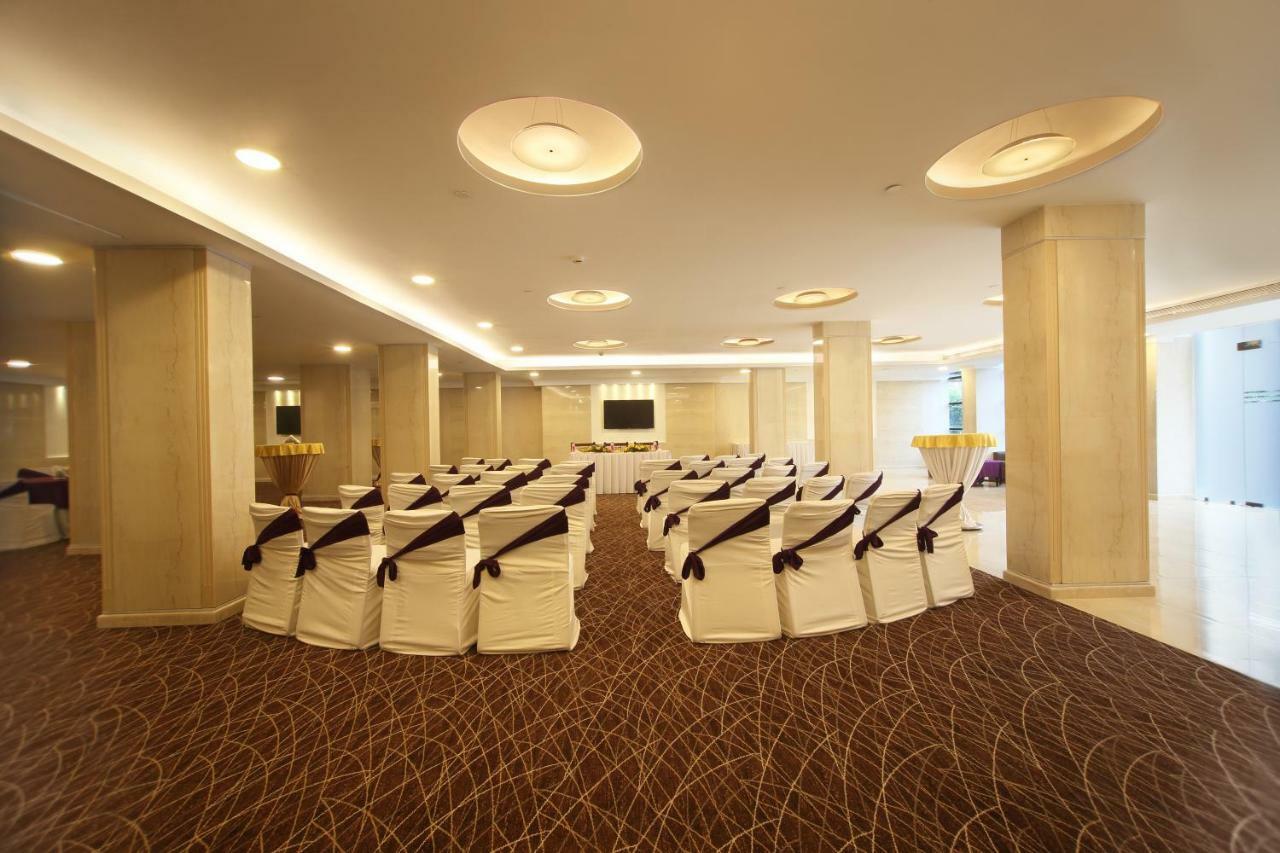Hotel Maurya Patna Патна Экстерьер фото