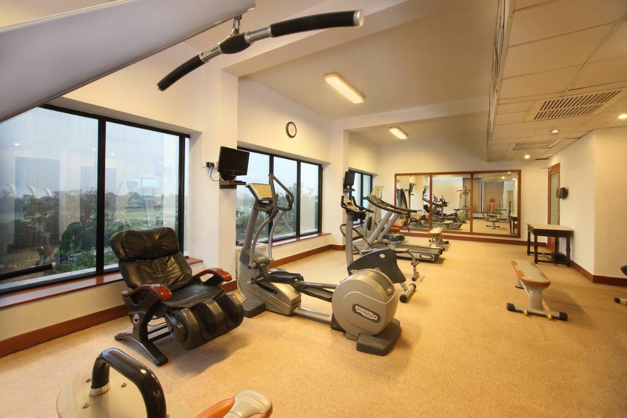 Hotel Maurya Patna Патна Экстерьер фото