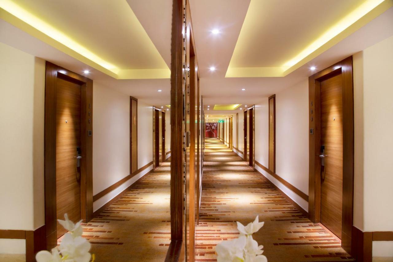 Hotel Maurya Patna Патна Экстерьер фото
