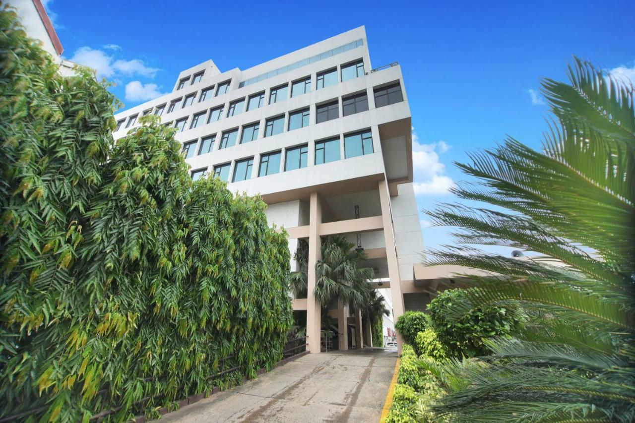 Hotel Maurya Patna Патна Экстерьер фото